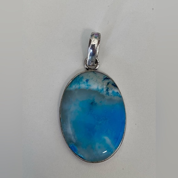 Blue Dyed Agate and 925 Sterling Silver Necklace Pendant - Picture 5 of 6